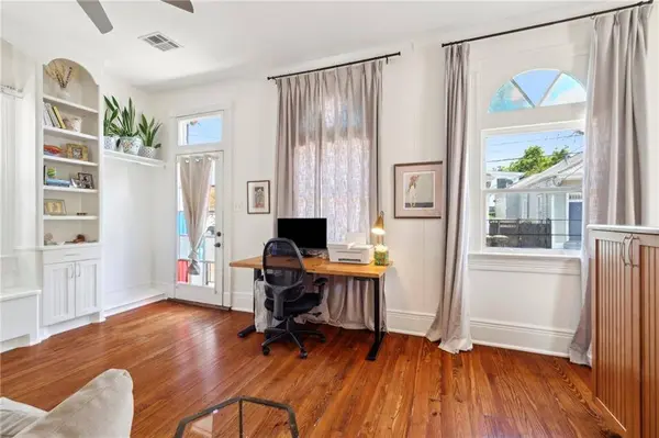 943 N RENDON ST, New Orleans, LA 70119