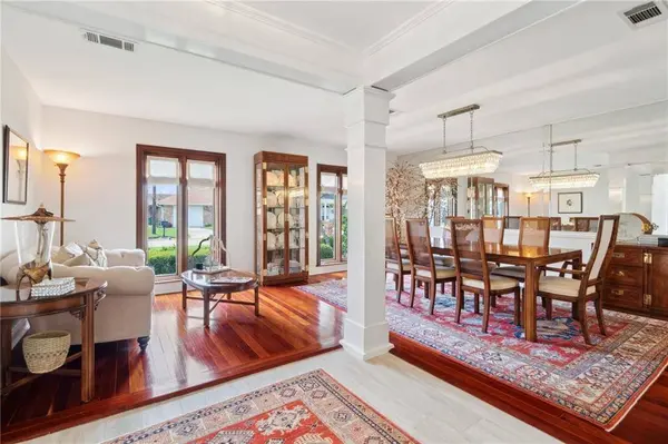 5405 ROBELINE DR, Metairie, LA 70003