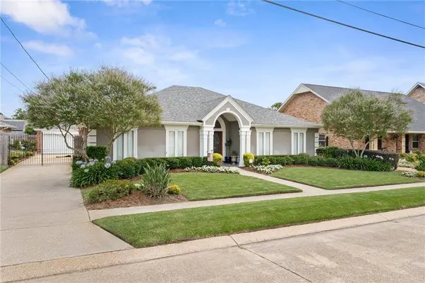 5405 ROBELINE DR, Metairie, LA 70003