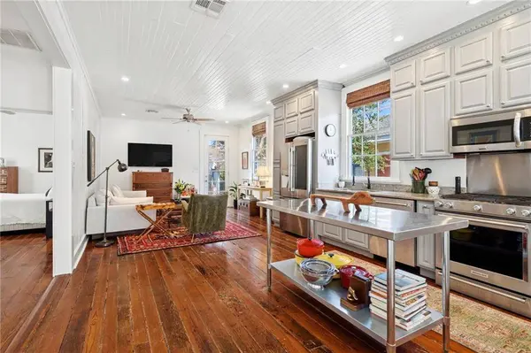 3201 ST. THOMAS ST, New Orleans, LA 70115