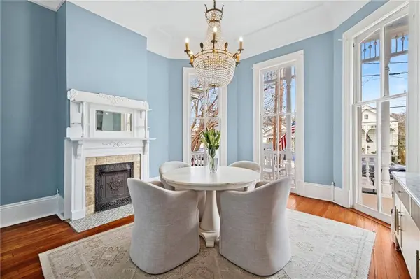 6118 LAUREL ST, New Orleans, LA 70118