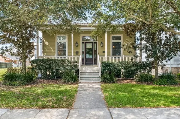 6830 MARSHAL FOCH ST, New Orleans, LA 70124