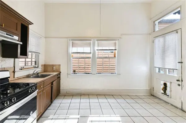 1240 N VILLERE ST, New Orleans, LA 70116