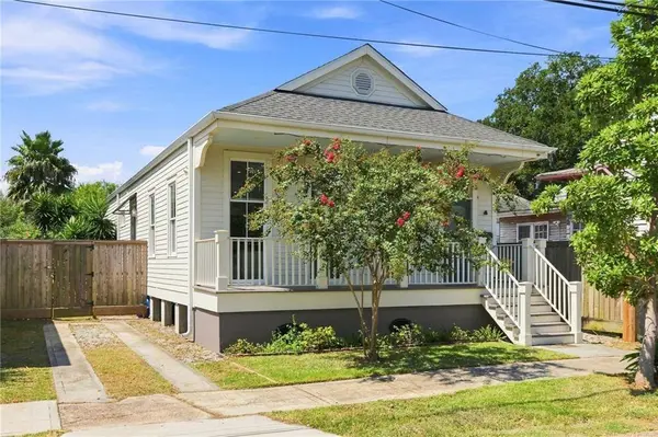 2126 COLUMBUS ST, New Orleans, LA 70119
