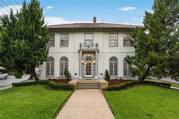 58 FONTAINEBLEAU DR, New Orleans, LA 70125