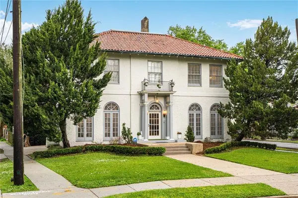 58 FONTAINEBLEAU DR, New Orleans, LA 70125