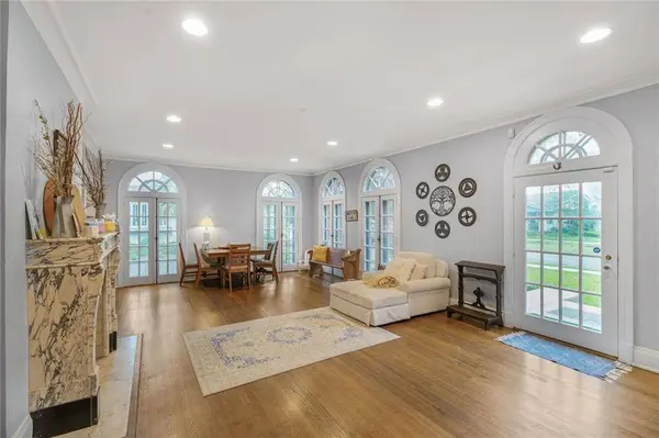 58 FONTAINEBLEAU DR, New Orleans, LA 70125