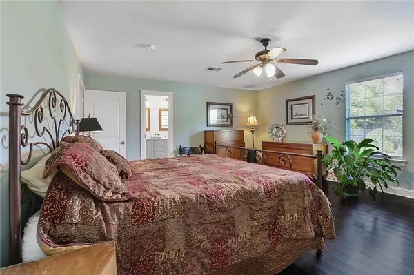 309 WALLACE DR, New Orleans, LA 70122