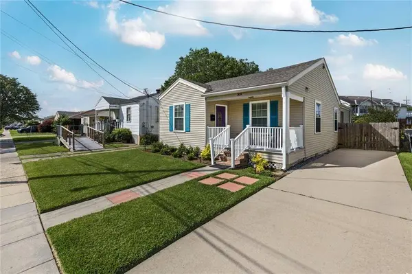 309 WALLACE DR, New Orleans, LA 70122