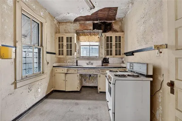 1000-1006 CAMBRONNE ST, New Orleans, LA 70118