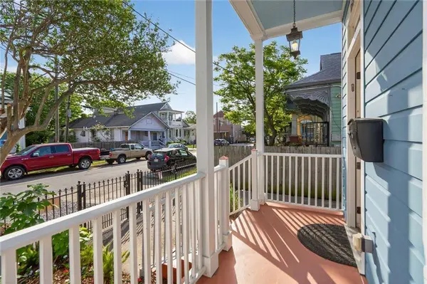 8528 JEANNETTE ST, New Orleans, LA 70118