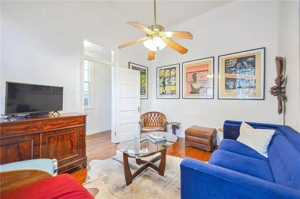1821 URQUHART ST, New Orleans, LA 70116