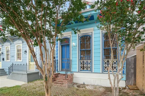 1821 URQUHART ST, New Orleans, LA 70116