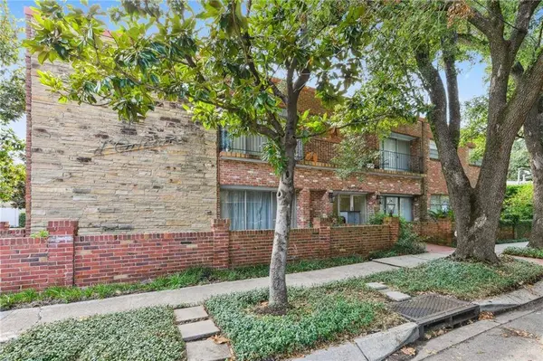 1508 CONSTANTINOPLE ST #12, New Orleans, LA 70115