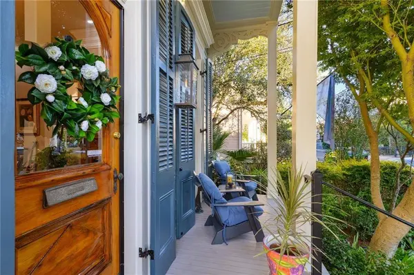 6071 LAUREL ST, New Orleans, LA 70118