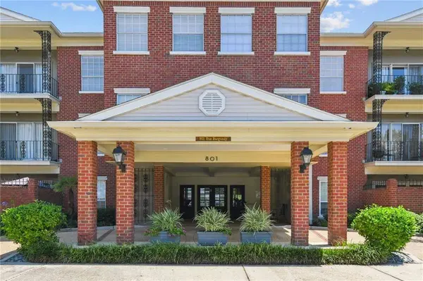 801 RUE BURGUNDY ST #214, Metairie, LA 70005
