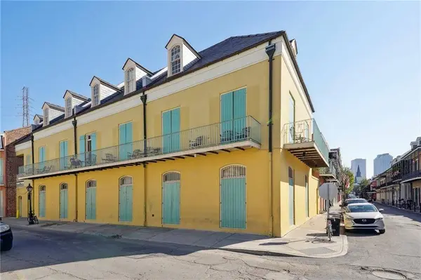 1040 CHARTRES ST #D9, New Orleans, LA 70116