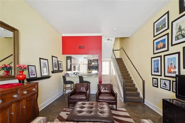 1040 CHARTRES ST #D9, New Orleans, LA 70116