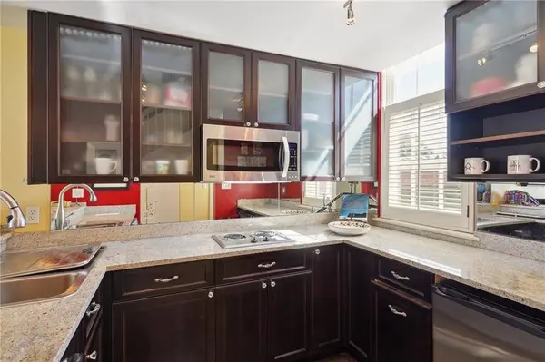 1040 CHARTRES ST #D9, New Orleans, LA 70116