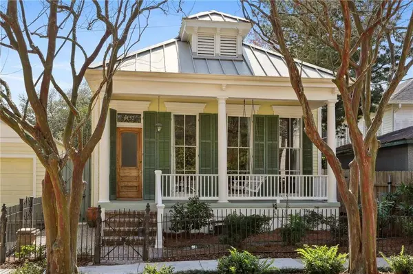 6132 CONSTANCE ST, New Orleans, LA 70118