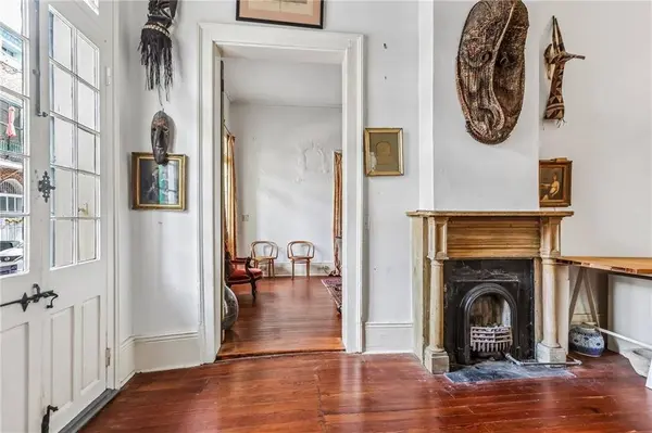 823 25 BOURBON ST, New Orleans, LA 70116
