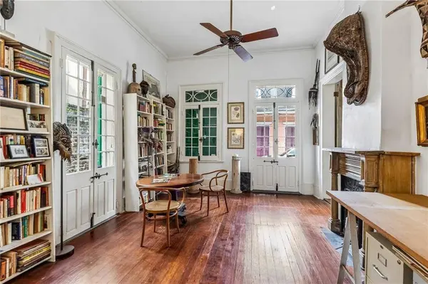 823 25 BOURBON ST, New Orleans, LA 70116
