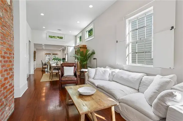 550 OCTAVIA ST, New Orleans, LA 70115