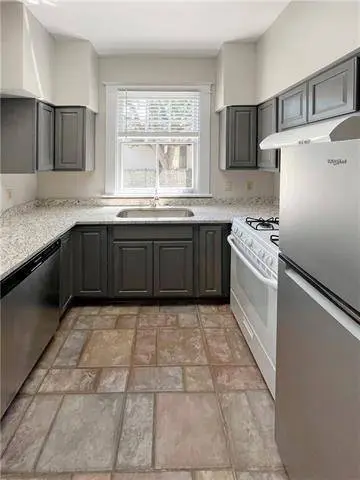 1240 PLEASANT ST, New Orleans, LA 70115