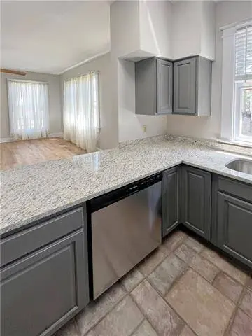 1240 PLEASANT ST, New Orleans, LA 70115