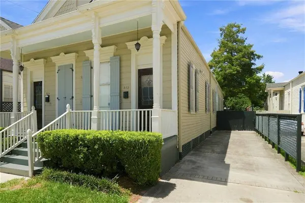 812 HENRY CLAY AVE, New Orleans, LA 70118