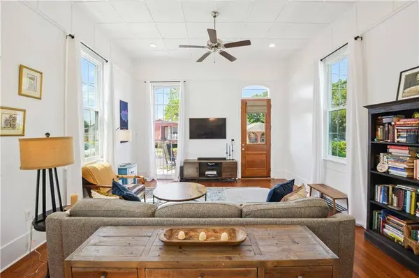 8517 WILLOW ST, New Orleans, LA 70118