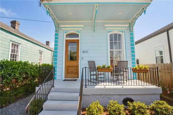 8517 WILLOW ST, New Orleans, LA 70118