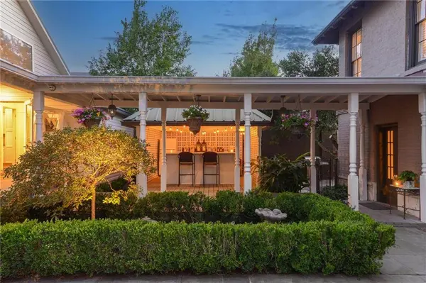 2437 JEFFERSON AVE, New Orleans, LA 70115