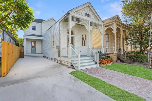 6112 LAUREL ST, New Orleans, LA 70118