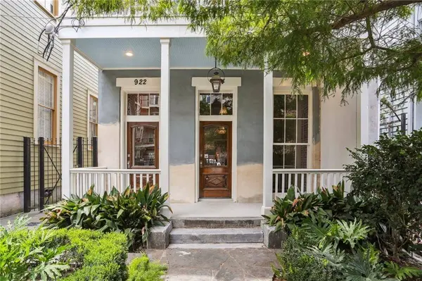 924 MELPOMENE ST, New Orleans, LA 70130