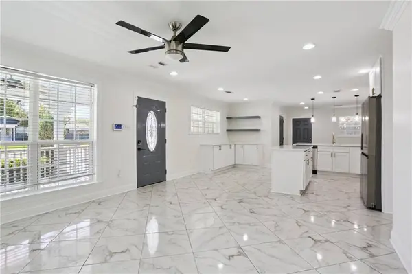 8021 VERSAILLES ST, Metairie, LA 70003