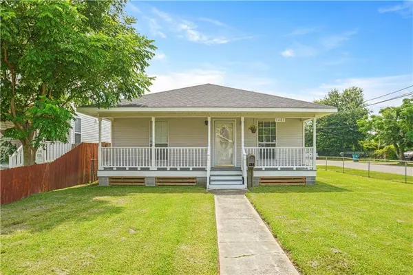 1401 CLAIBORNE DR, Jefferson, LA 70121