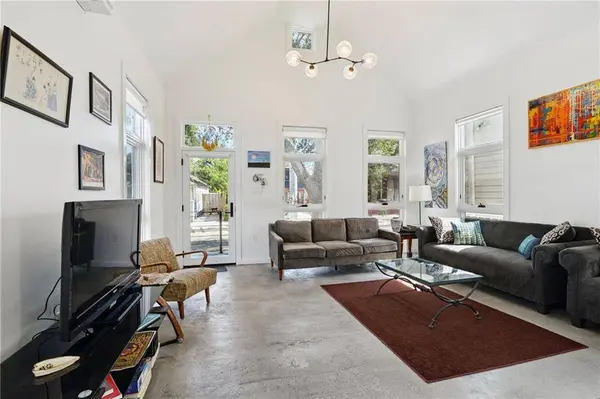 1617 N DORGENOIS ST, New Orleans, LA 70119