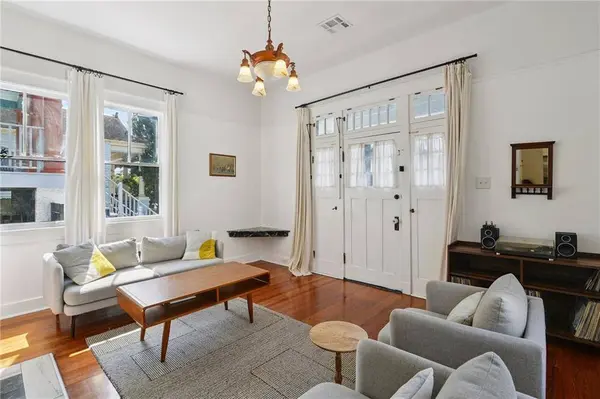 1027 LOUISA ST, New Orleans, LA 70117