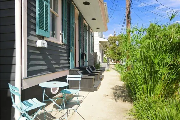 2469 DAUPHINE ST, New Orleans, LA 70117