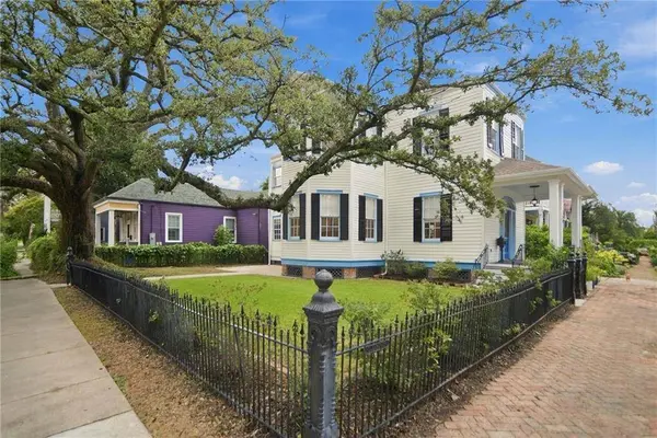 700 PELICAN AVE, New Orleans, LA 70114