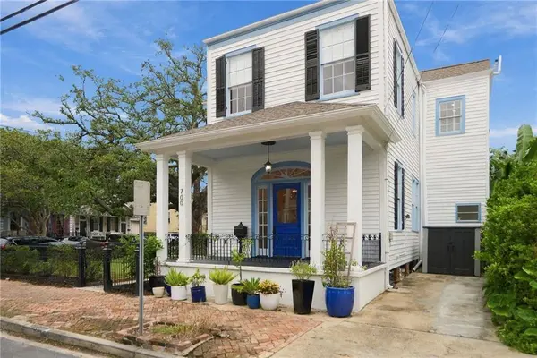 700 PELICAN AVE, New Orleans, LA 70114