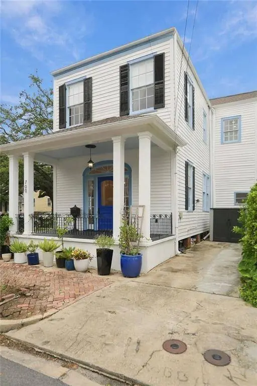700 PELICAN AVE, New Orleans, LA 70114