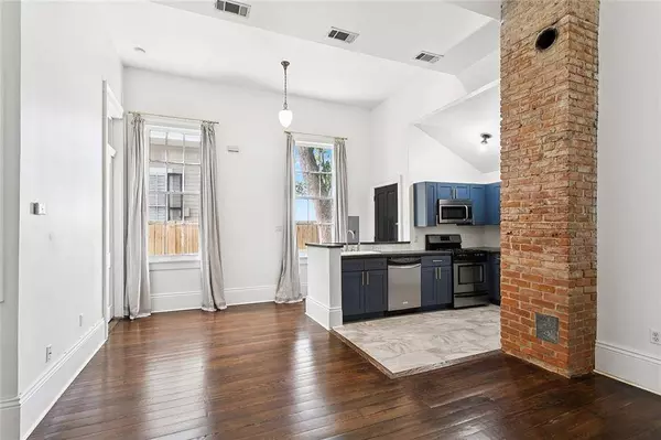 5219 MAGAZINE ST #A, New Orleans, LA 70115