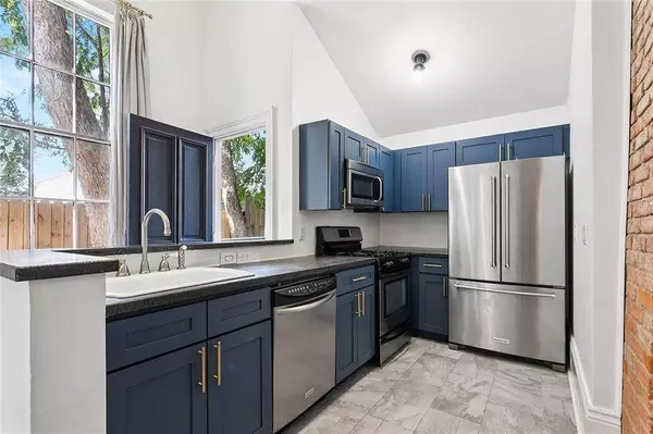 5219 MAGAZINE ST #A, New Orleans, LA 70115