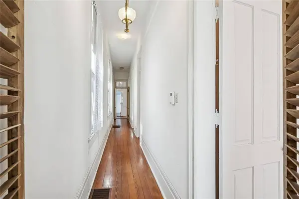1902 GENERAL PERSHING ST, New Orleans, LA 70115