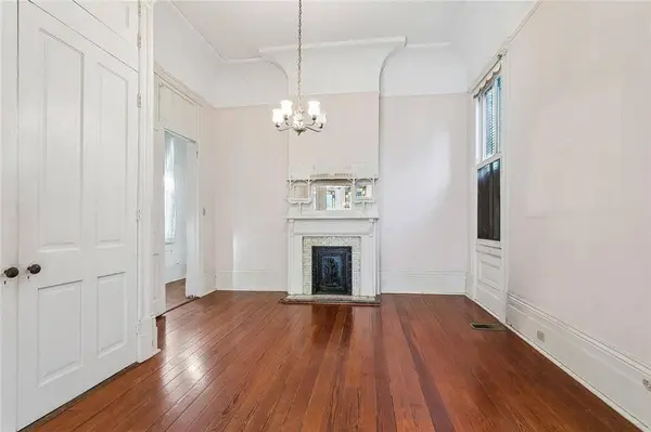 1902 GENERAL PERSHING ST, New Orleans, LA 70115
