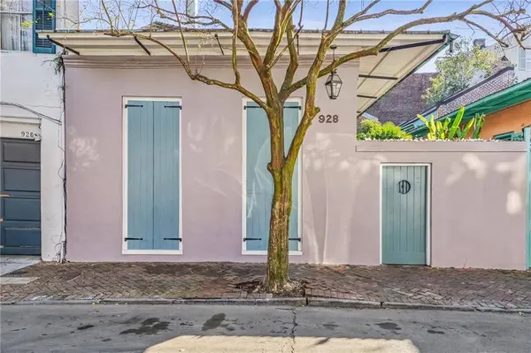 928 GOVERNOR NICHOLLS ST, New Orleans, LA 70116