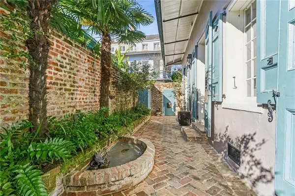 928 GOVERNOR NICHOLLS ST, New Orleans, LA 70116