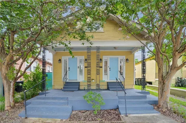 8633 35 S CLAIBORNE AVE, New Orleans, LA 70118